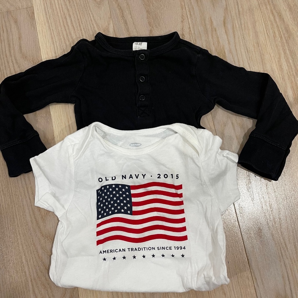 H&M long sleeve bodysuit and Old Navy short sleeve bodysuit - size 12-18 months